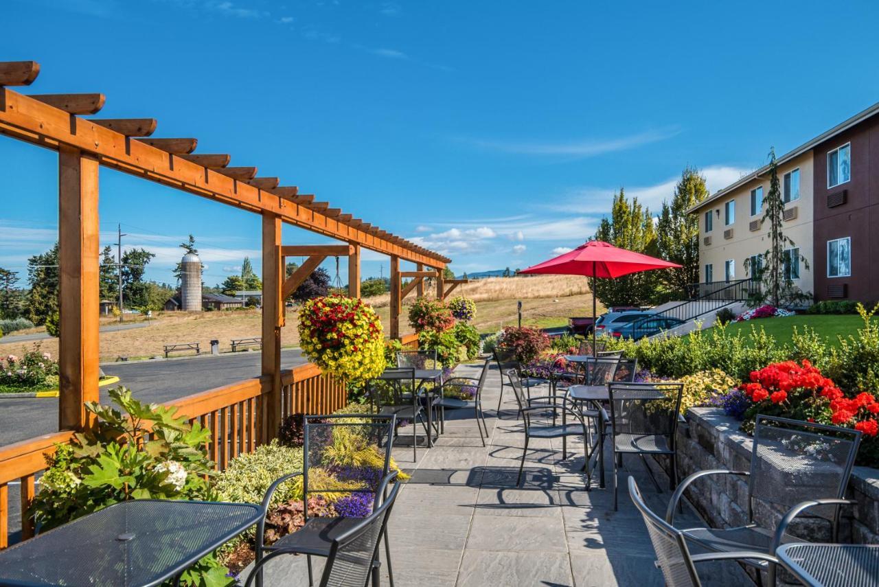 Red Lion Inn & Suites Sequim At Olympic National Park Zewnętrze zdjęcie
